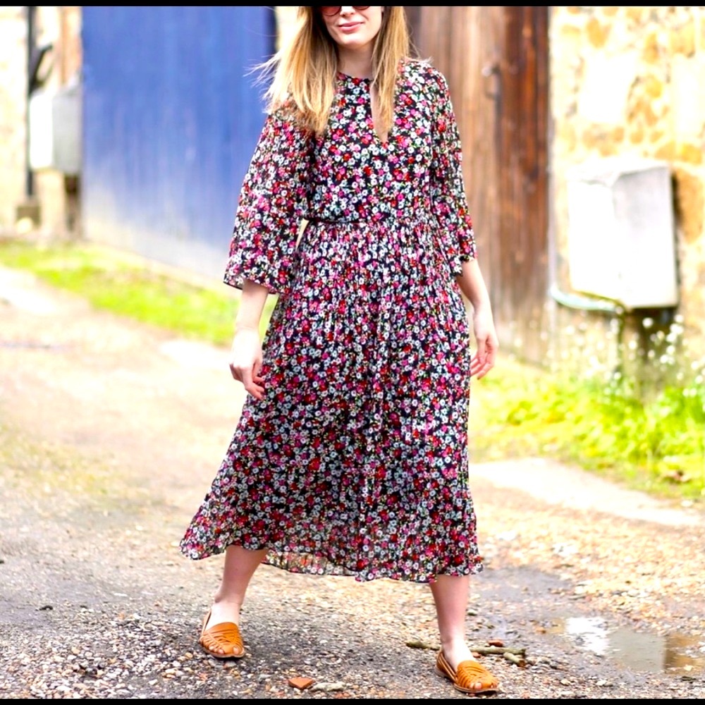 Brand New! H&M floral mid-dress